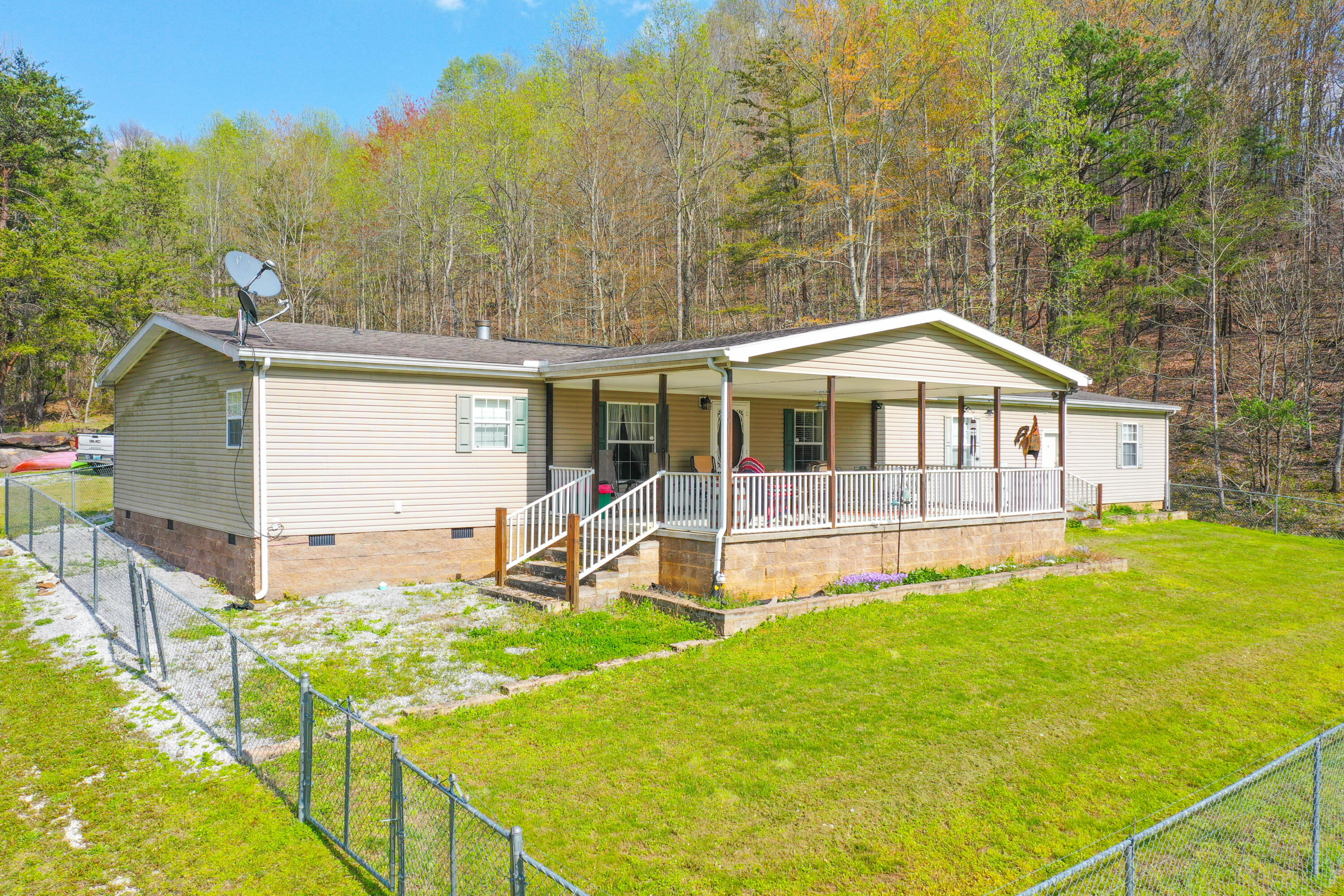 310 Don Minton Road Manchester, KY 40962 - Photo 1 of 45 DJI_0610