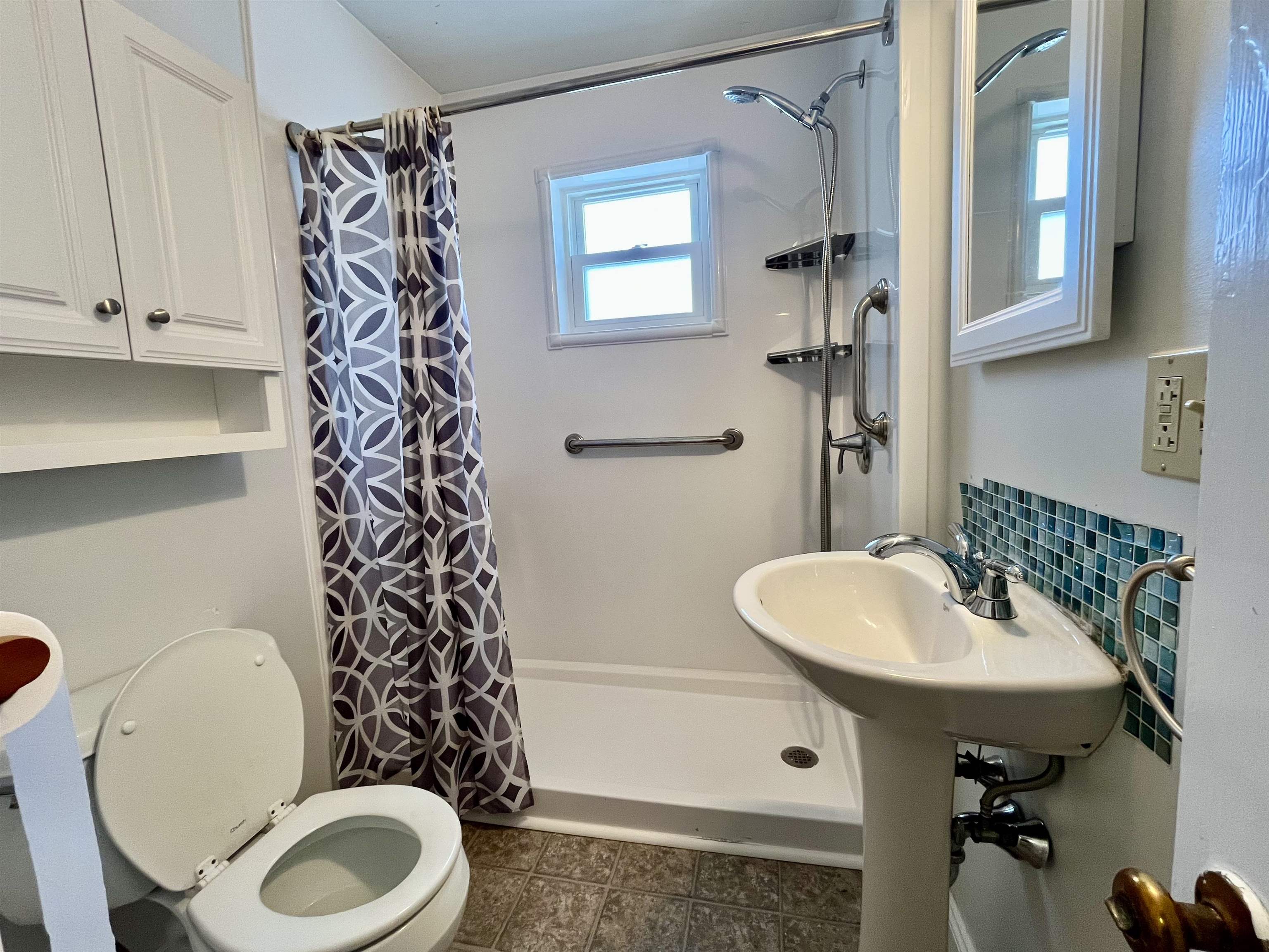 2 Bell Street Gorham, NH 03581 - Photo 4 of 15
