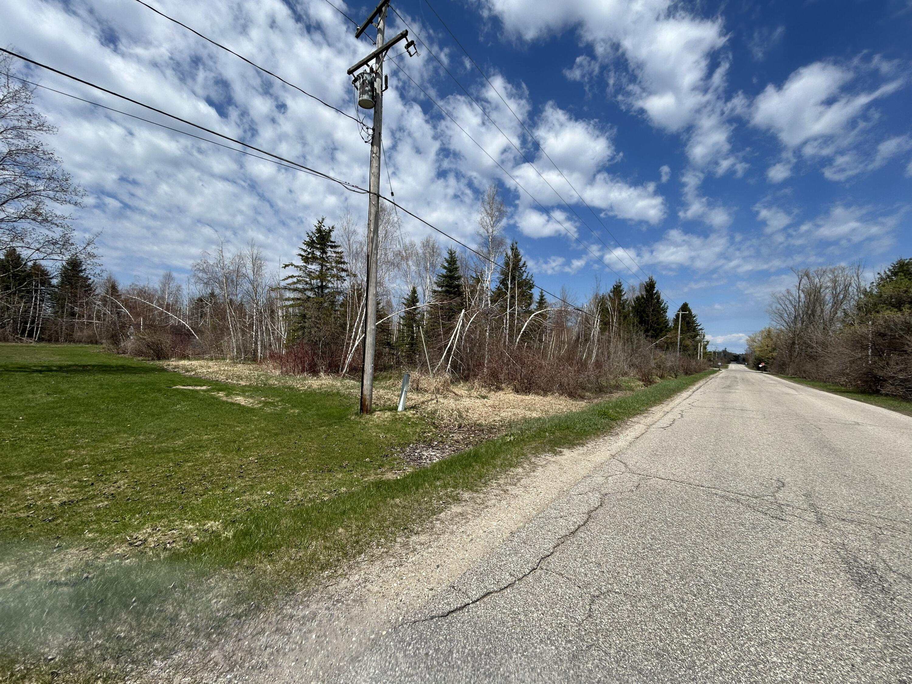 8887 Galbraith Road Cheboygan, MI 49721 - Photo 34 of 38 32 additional acreage to S River Rd