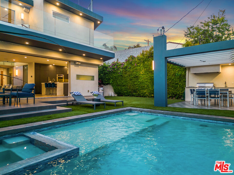 6410 Lindenhurst Avenue Los Angeles, CA 90048 - Photo 36 of 39