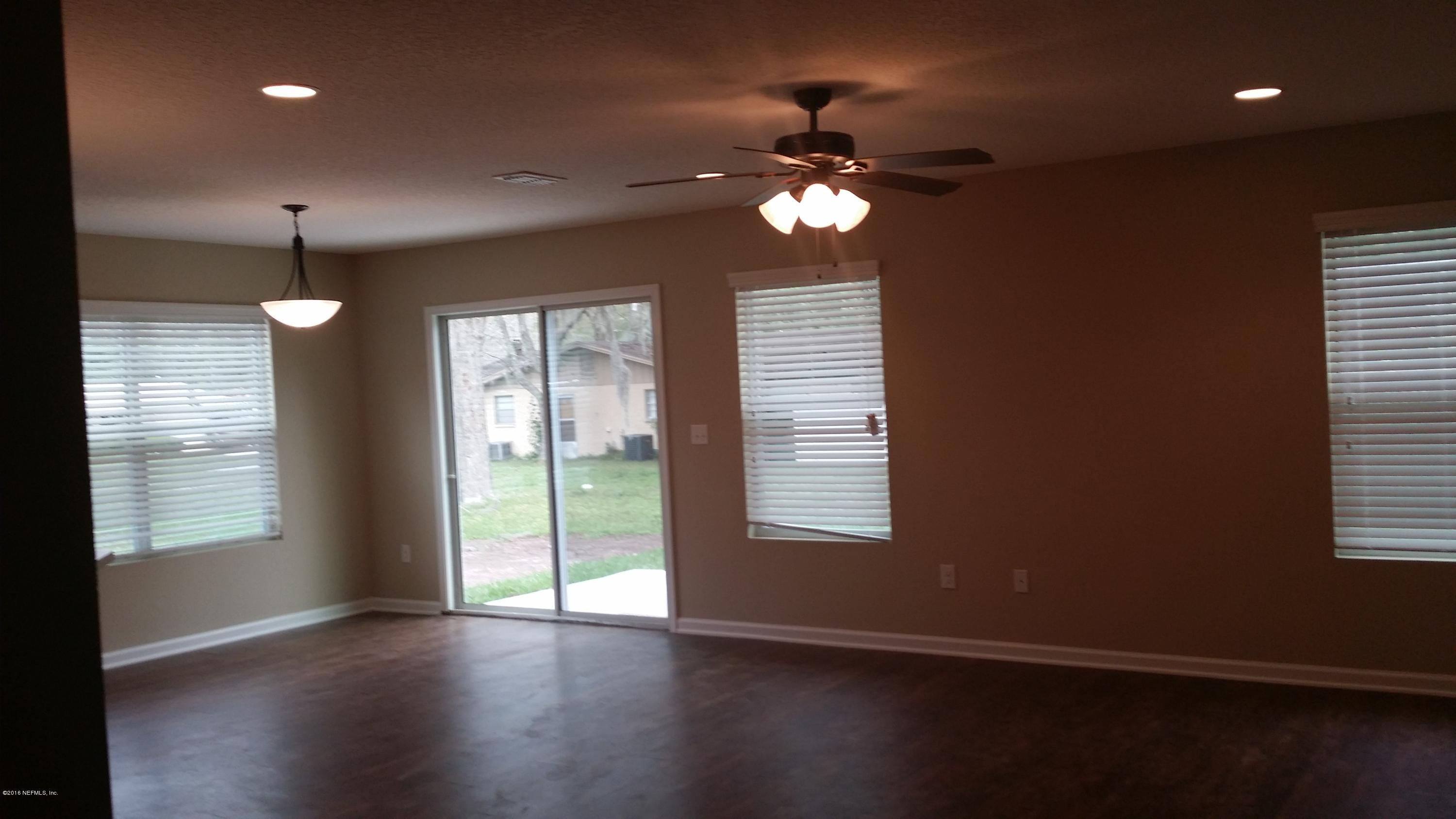 4456 Hudnall Road Jacksonville, FL 32207 - Photo 7 of 14 20160110_143209