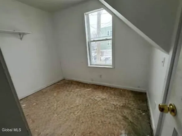 $164,300 | 111 Johnston Avenue, Cohoes, NY 12047