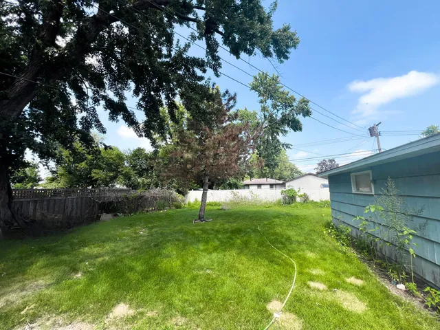 $299,000 | 1525 13th Avenue East, St. Paul Park, MN 55071