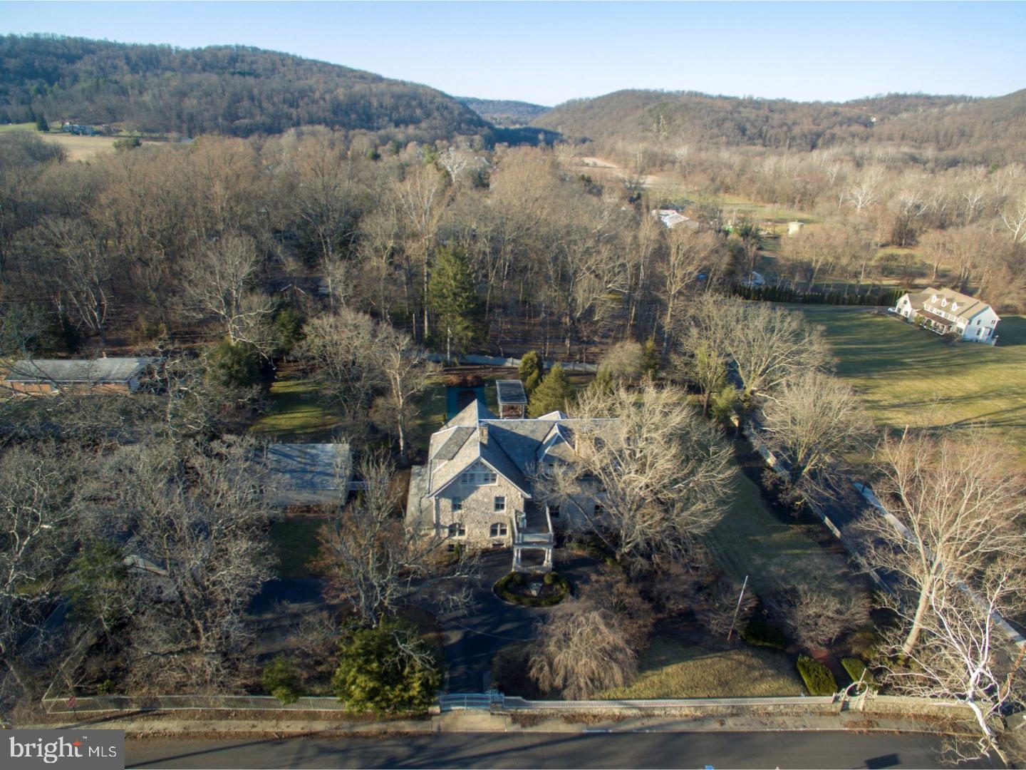 573 Easton Road Riegelsville, PA 18077 - Photo 4 of 23