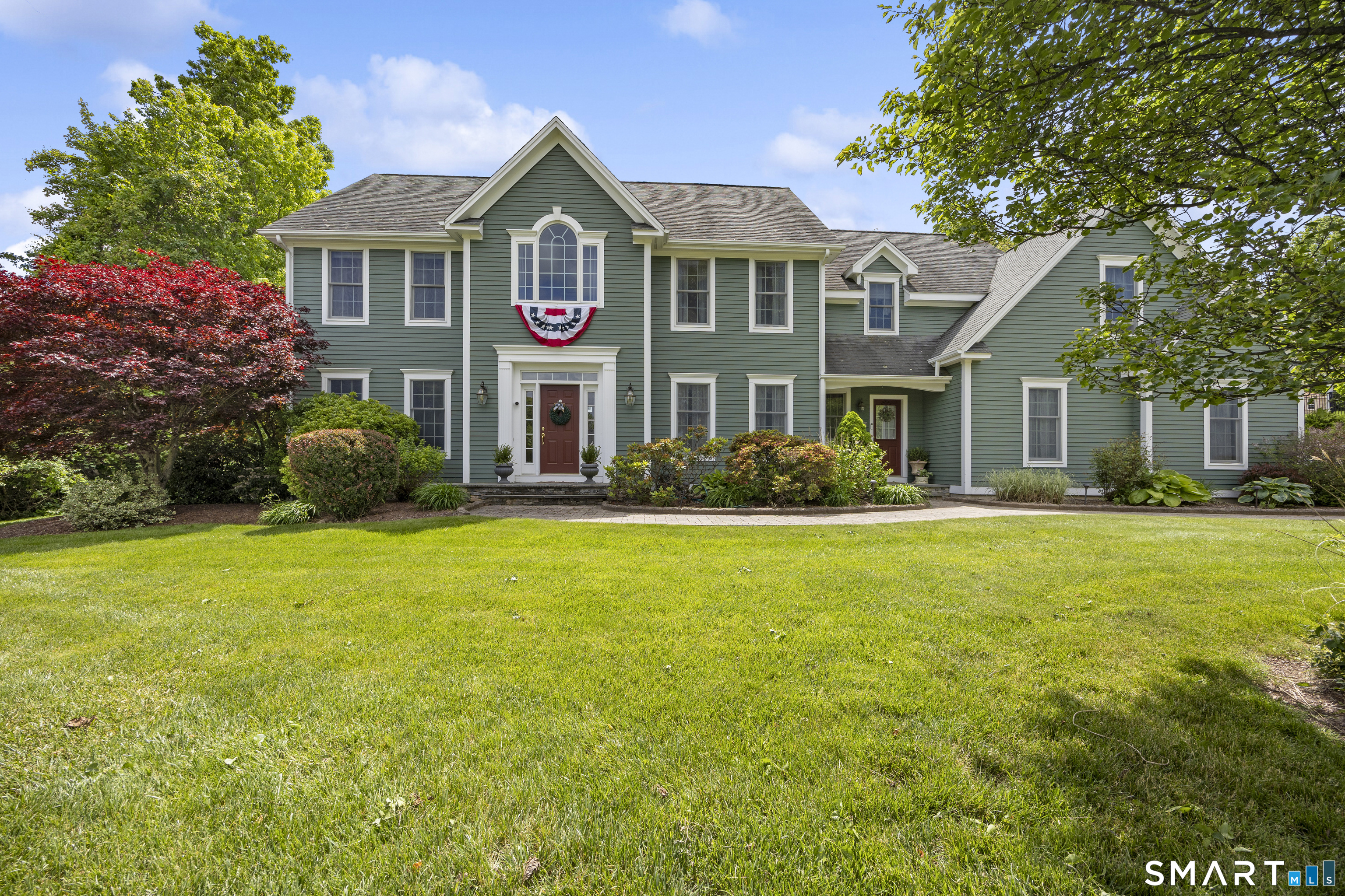 325 Westwood Road Bristol, CT 06010 - Photo 2 of 40