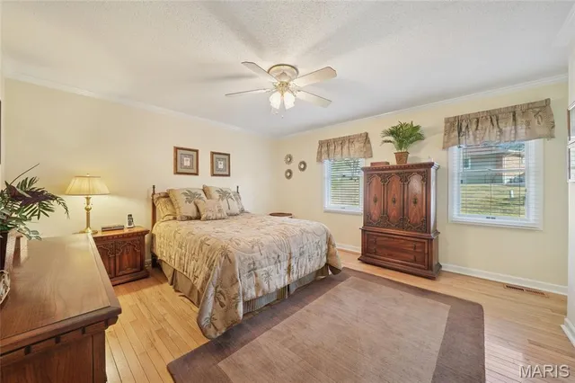 $395,000 | 825 Phaeton Drive, Manchester, MO 63021