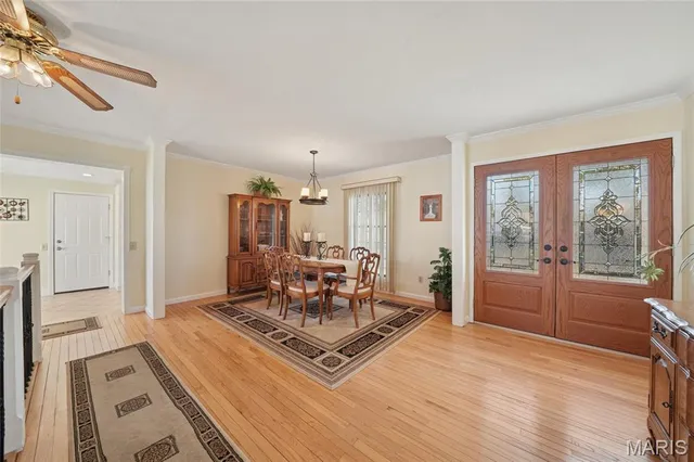 $395,000 | 825 Phaeton Drive, Manchester, MO 63021