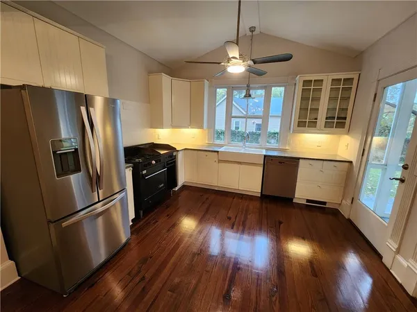 a close view of stove