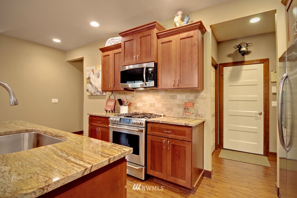 19725 3rd Avenue Southeast, Unit 25 Bothell, WA 98012 - Photo 10 of 24 Gallery Image 10