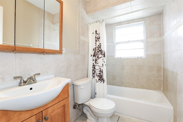 1905 Parkside Drive, Unit 1A Park Ridge, IL 60068 - Photo 7 of 10