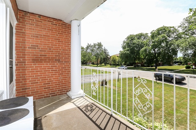1905 Parkside Drive, Unit 1A Park Ridge, IL 60068 - Photo 9 of 10