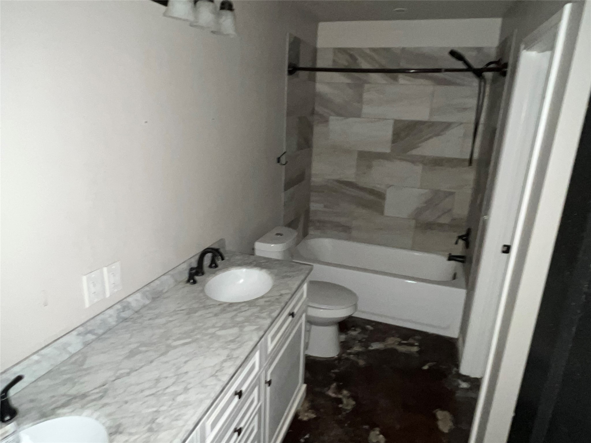 109 Buffalo Trail Lake Jackson, TX 77566 - Photo 11 of 15