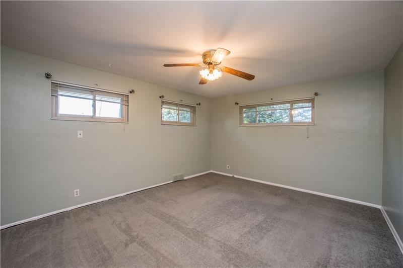 2425 Saunders Station Road Monroeville, PA 15146 - Photo 17 of 25 Gallery Image 17