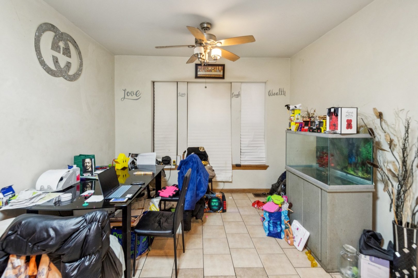 5016 South Prairie Avenue, Unit 1 Chicago, IL 60615 - Photo 4 of 10 a view of a room with toys and toys