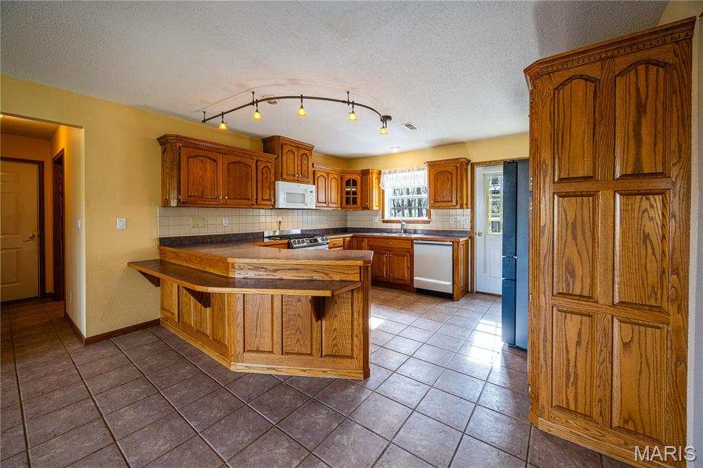 4873 Highway 72 Jackson, MO 63755 - Photo 11 of 56