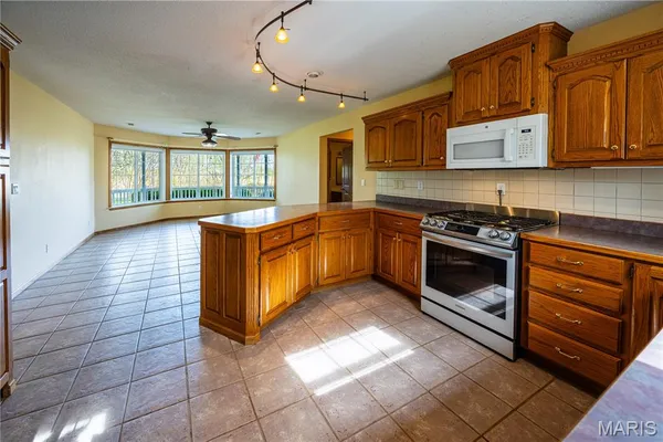 $405,000 | 4873 Highway 72, Jackson, MO 63755