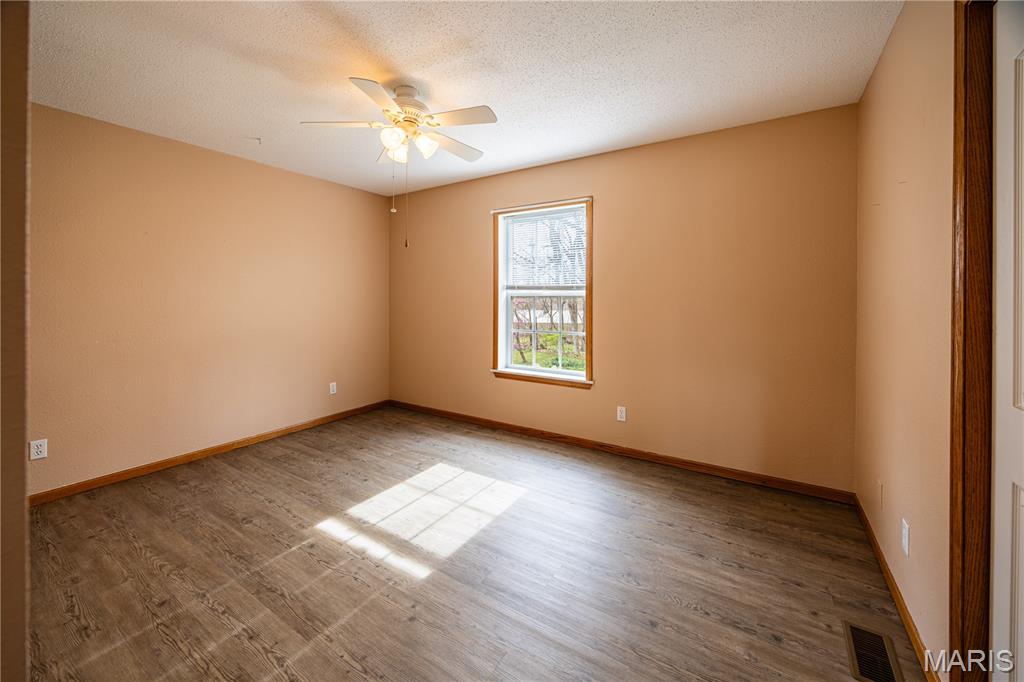 4873 Highway 72 Jackson, MO 63755 - Photo 39 of 56