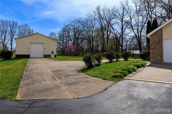 $405,000 | 4873 Highway 72, Jackson, MO 63755