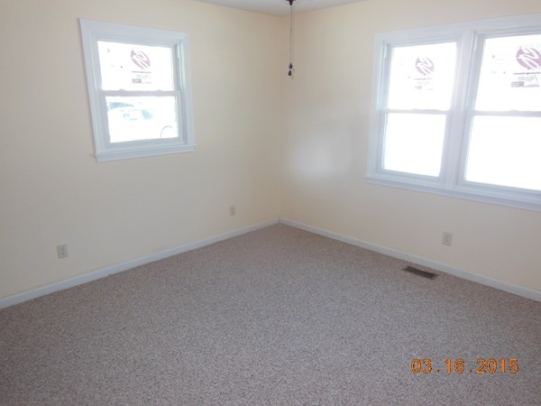147 Fair Oak Road Springfield, MA 01128 - Photo 23 of 30