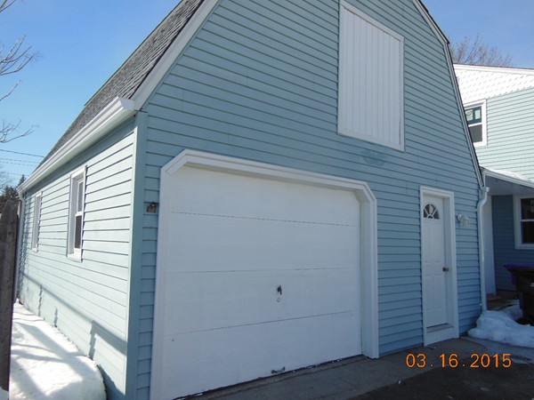 147 Fair Oak Road Springfield, MA 01128 - Photo 4 of 30