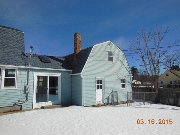 147 Fair Oak Road Springfield, MA 01128 - Photo 5 of 30