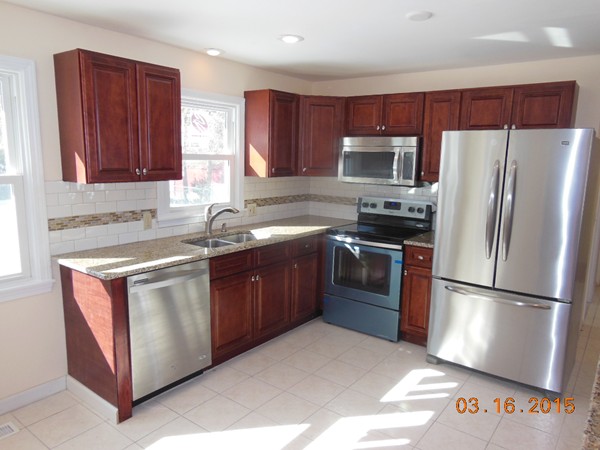 147 Fair Oak Road Springfield, MA 01128 - Photo 8 of 30