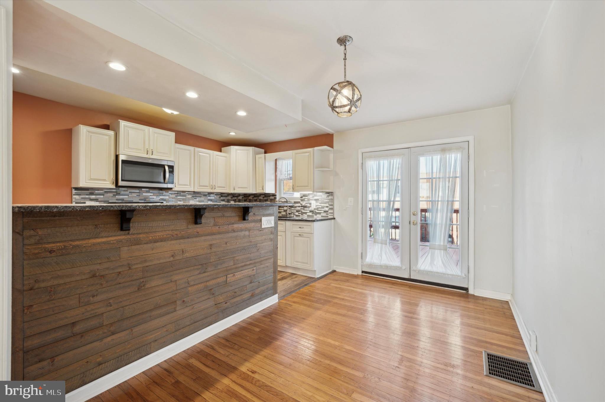 7048 Rutland Street Philadelphia, PA 19149 - Photo 6 of 15 Gallery Image 6