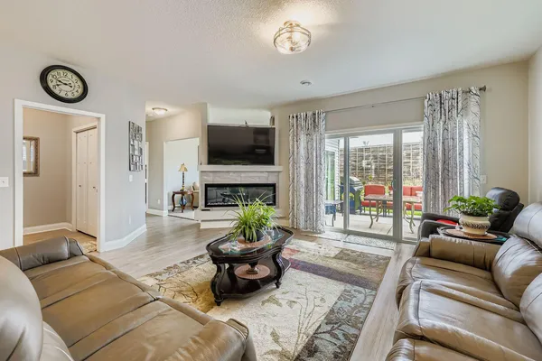 $469,900 | 4918 93rd Way, Brooklyn Park, MN 55443