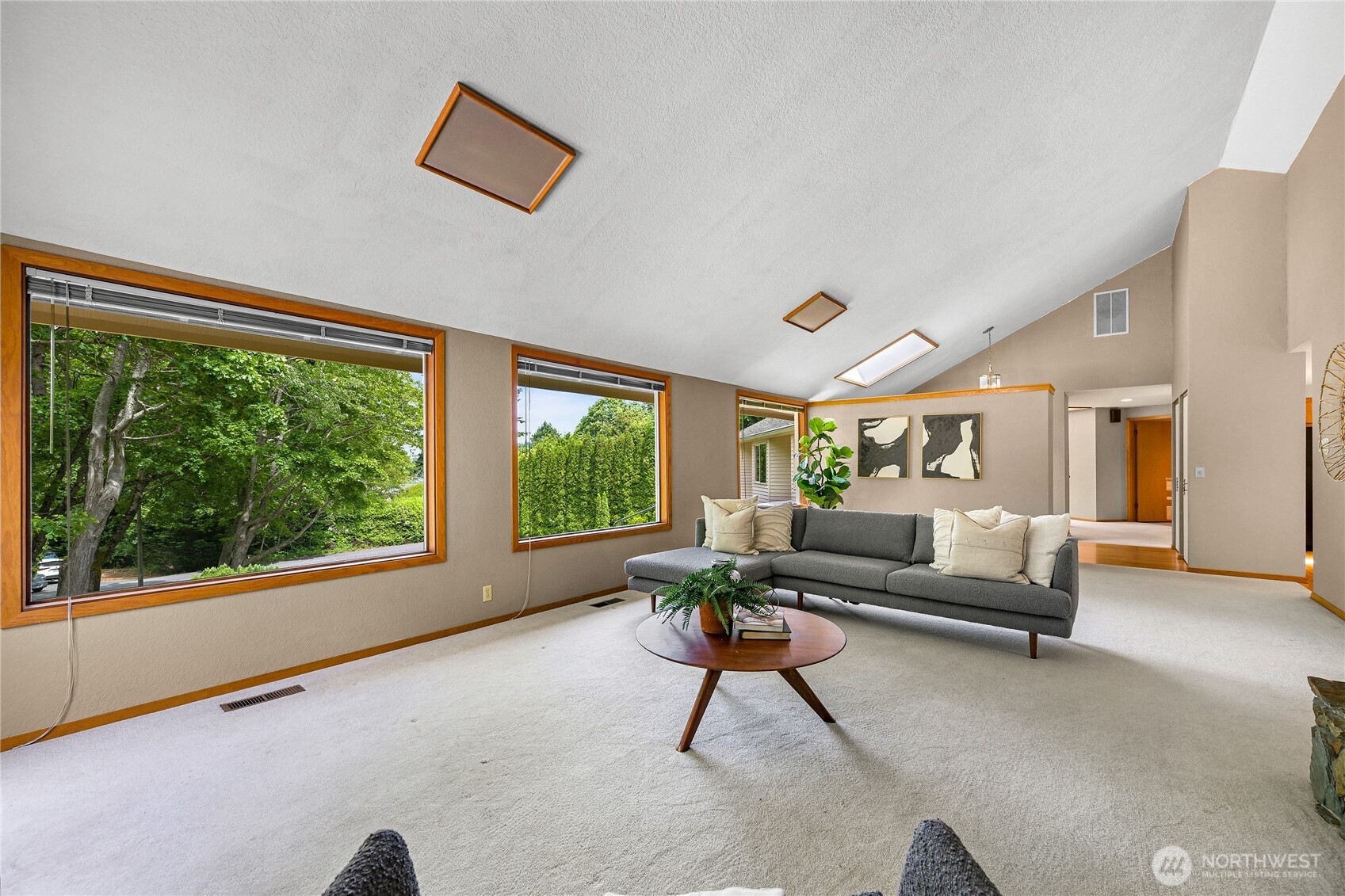 208 Hawthorn Road Bellingham, WA 98225 - Photo 11 of 40