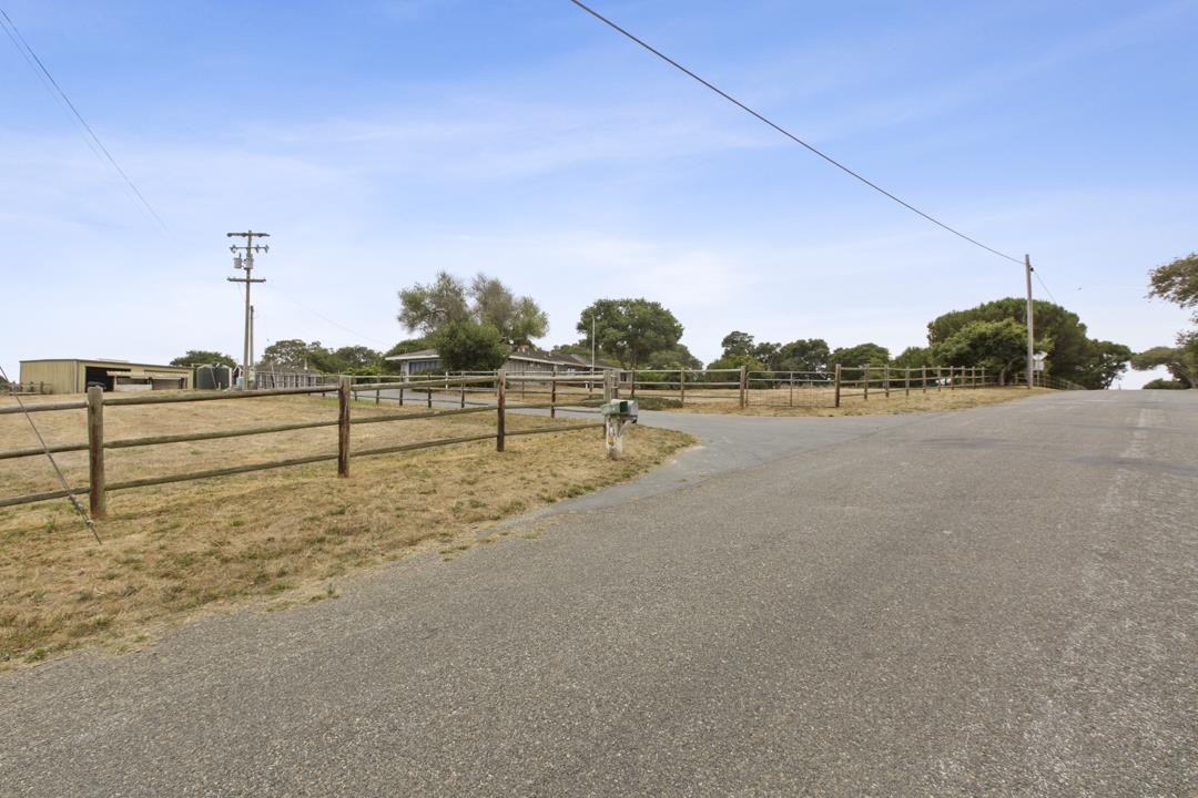 44 Bayview Road Castroville, CA 95012 - Photo 6 of 83 Gallery Image 6