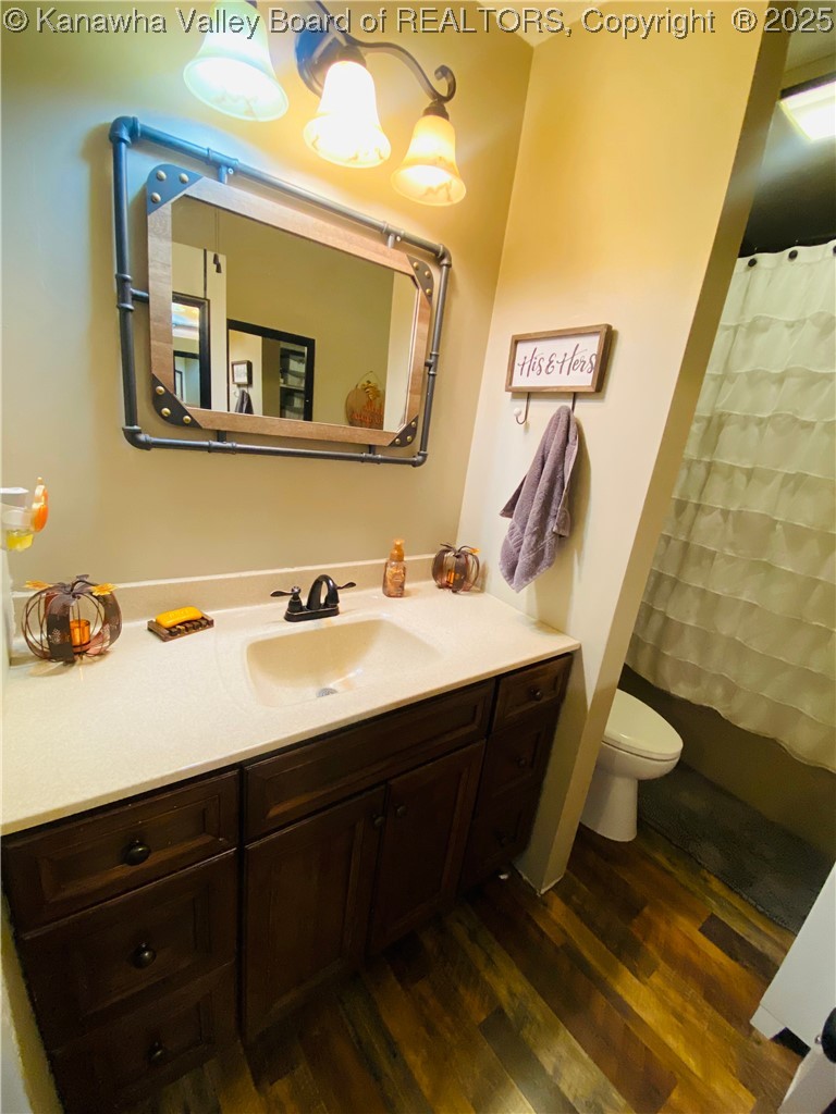 141 Rolling Acres Road Winfield, WV 25213 - Photo 22 of 35 Bathroom
