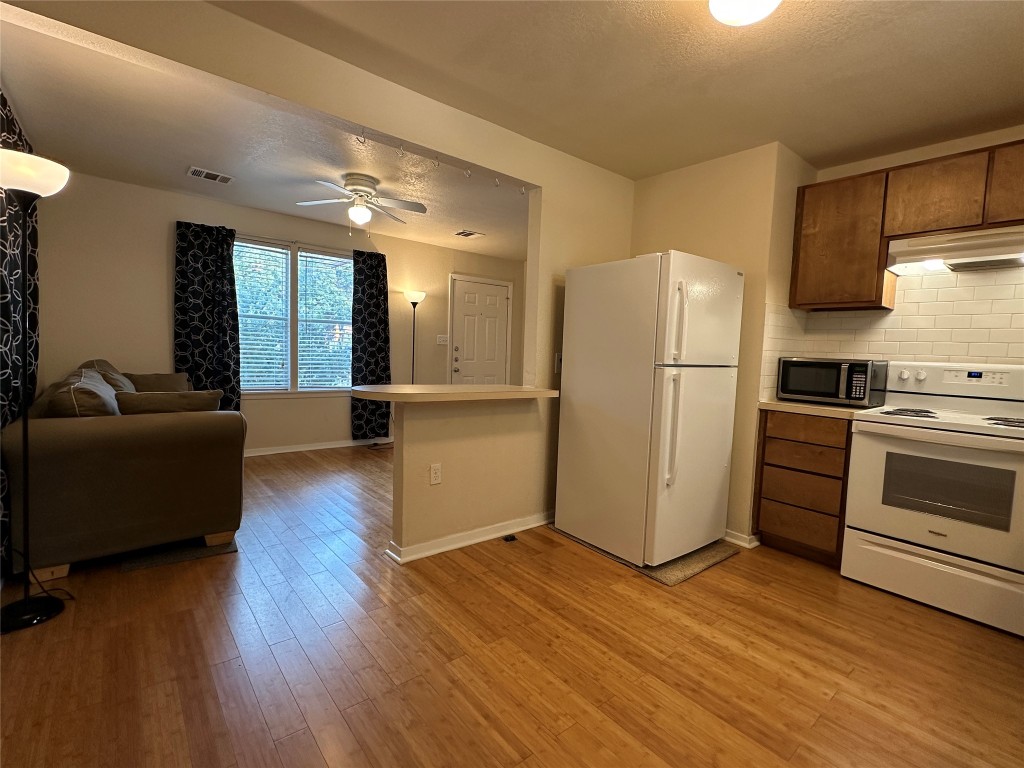 508 Montopolis Drive Austin, TX 78741 - Photo 4 of 10