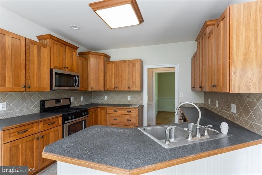 9892 Obannons Mill Road Boston, VA 22713 - Photo 9 of 24 Kitchen