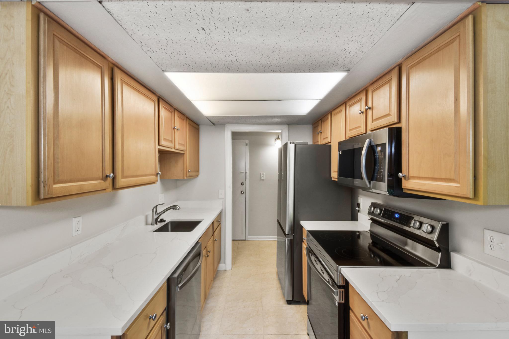 11653 Stoneview Square, Unit 11C Reston, VA 20191 - Photo 11 of 29