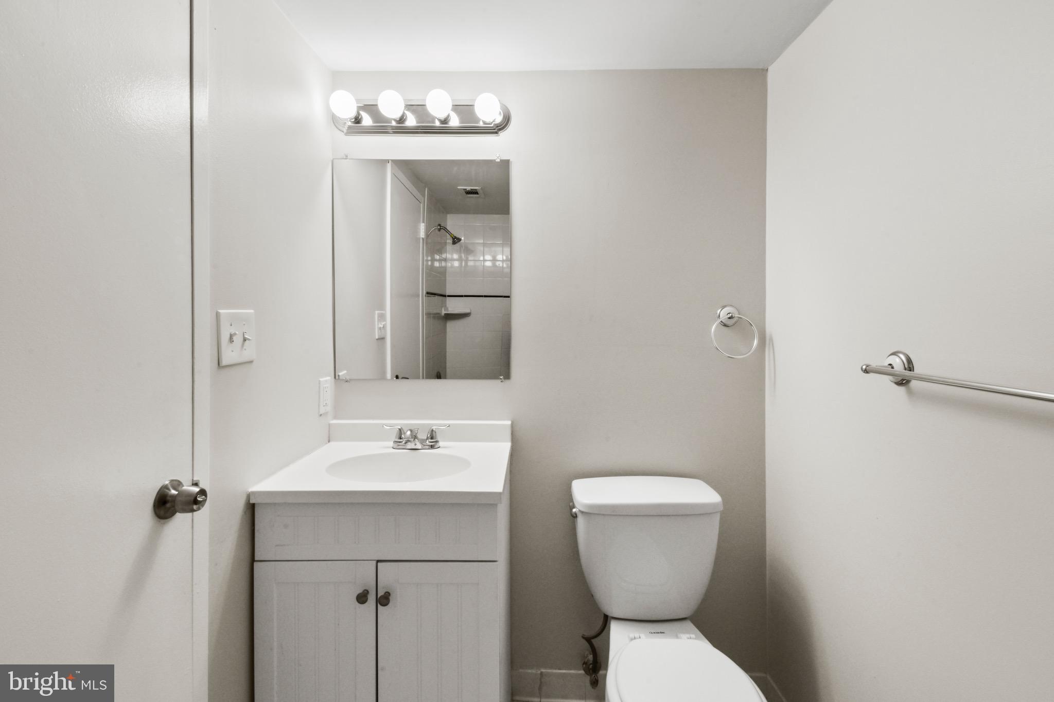 11653 Stoneview Square, Unit 11C Reston, VA 20191 - Photo 19 of 29
