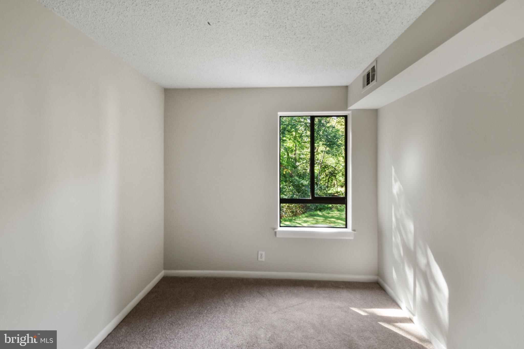 11653 Stoneview Square, Unit 11C Reston, VA 20191 - Photo 22 of 29