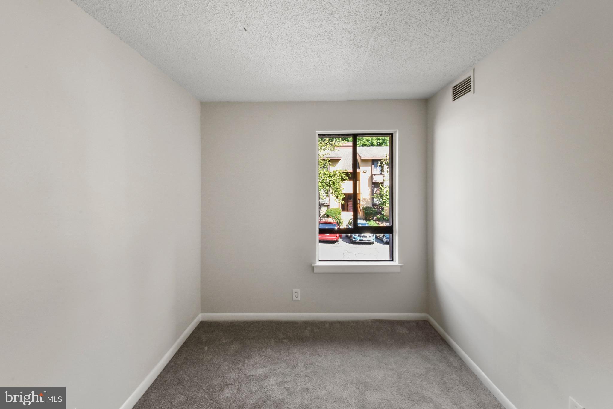 11653 Stoneview Square, Unit 11C Reston, VA 20191 - Photo 24 of 29