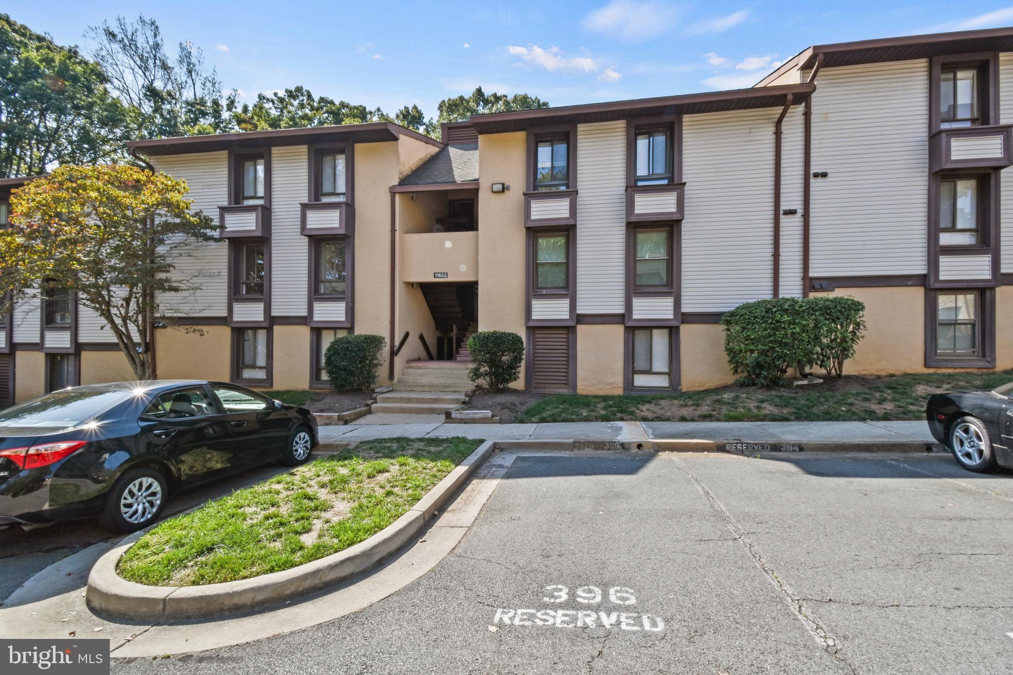 11653 Stoneview Square, Unit 11C Reston, VA 20191 - Photo 3 of 29
