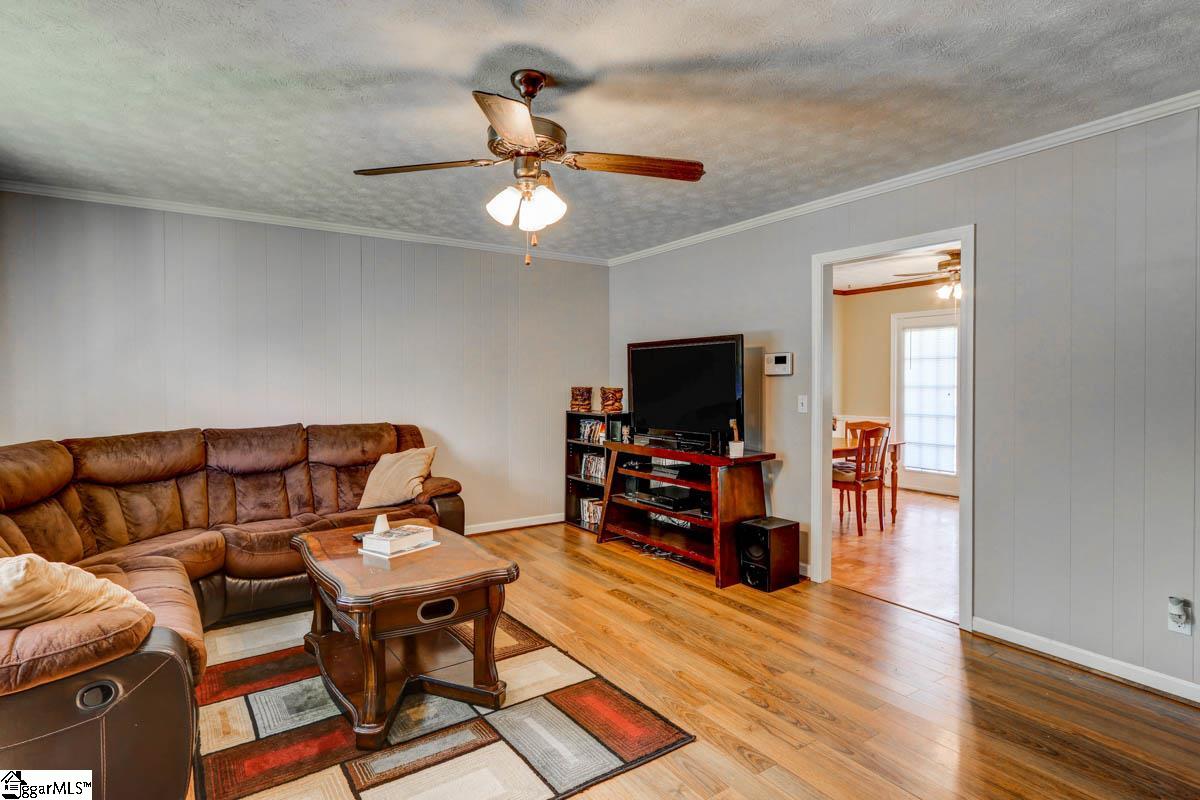 4422 Old Easley Bridge Road Easley, SC 29642 - Photo 4 of 22 Gallery Image 4