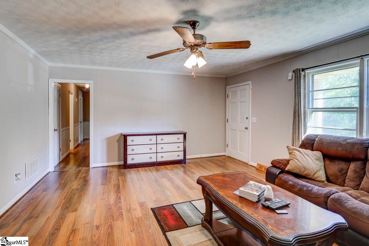 4422 Old Easley Bridge Road Easley, SC 29642 - Photo 5 of 22 Gallery Image 5
