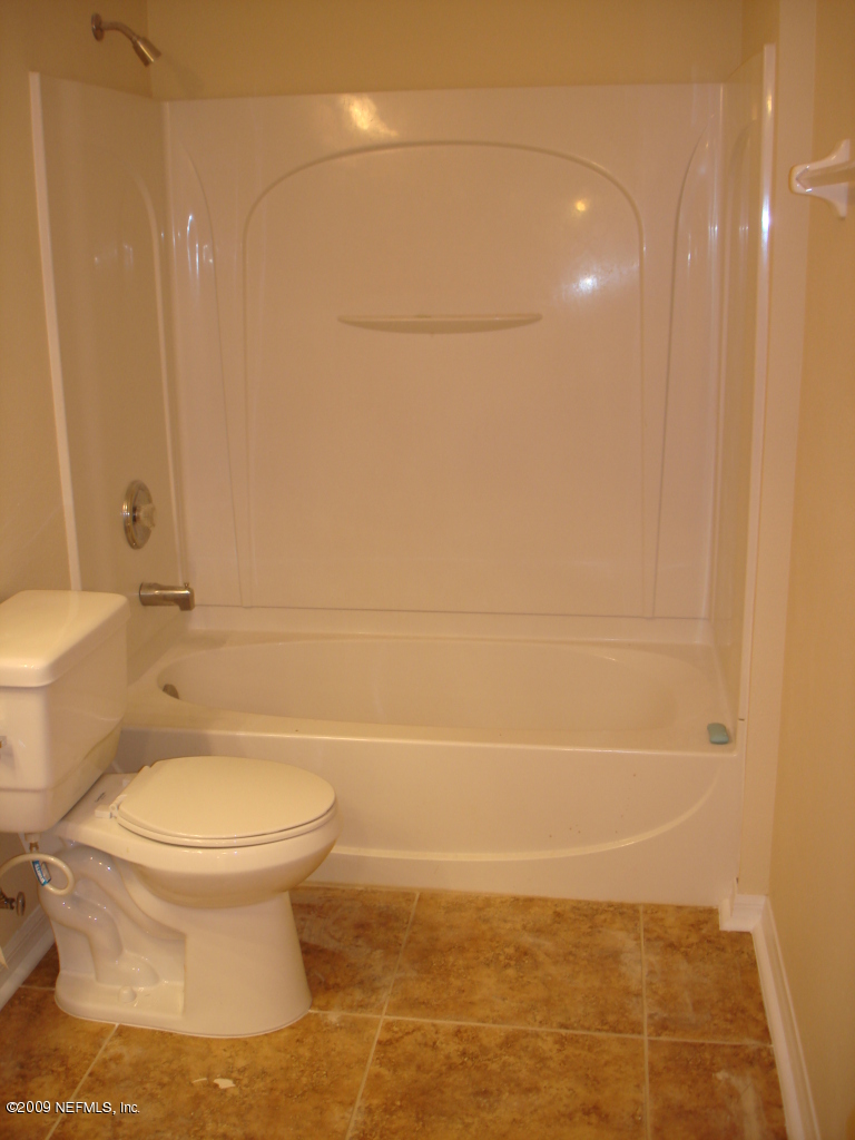 10145 Rising Mist Lane Jacksonville, FL 32221 - Photo 10 of 10 hall bath