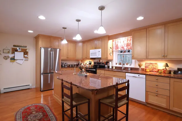 $499,000 | 266 Poverty Lane, Unit 1A, Lebanon, NH 03766