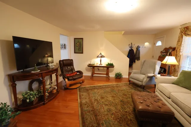 $499,000 | 266 Poverty Lane, Unit 1A, Lebanon, NH 03766