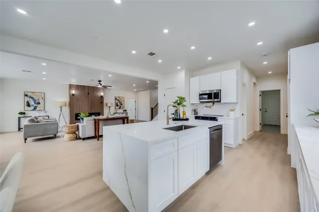 $615,000 | 19912 Lime Cove, Round Rock, TX 78664