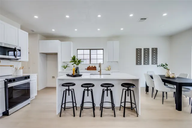 $615,000 | 19912 Lime Cove, Round Rock, TX 78664