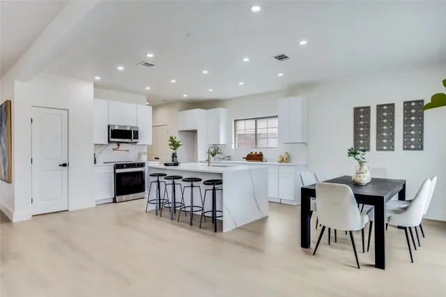 $615,000 | 19912 Lime Cove, Round Rock, TX 78664