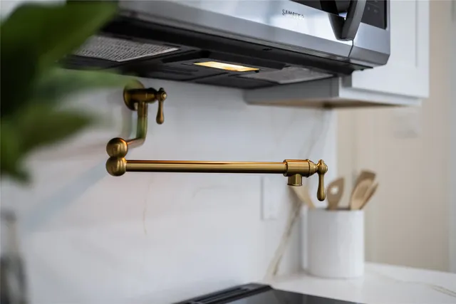 $615,000 | 19912 Lime Cove, Round Rock, TX 78664