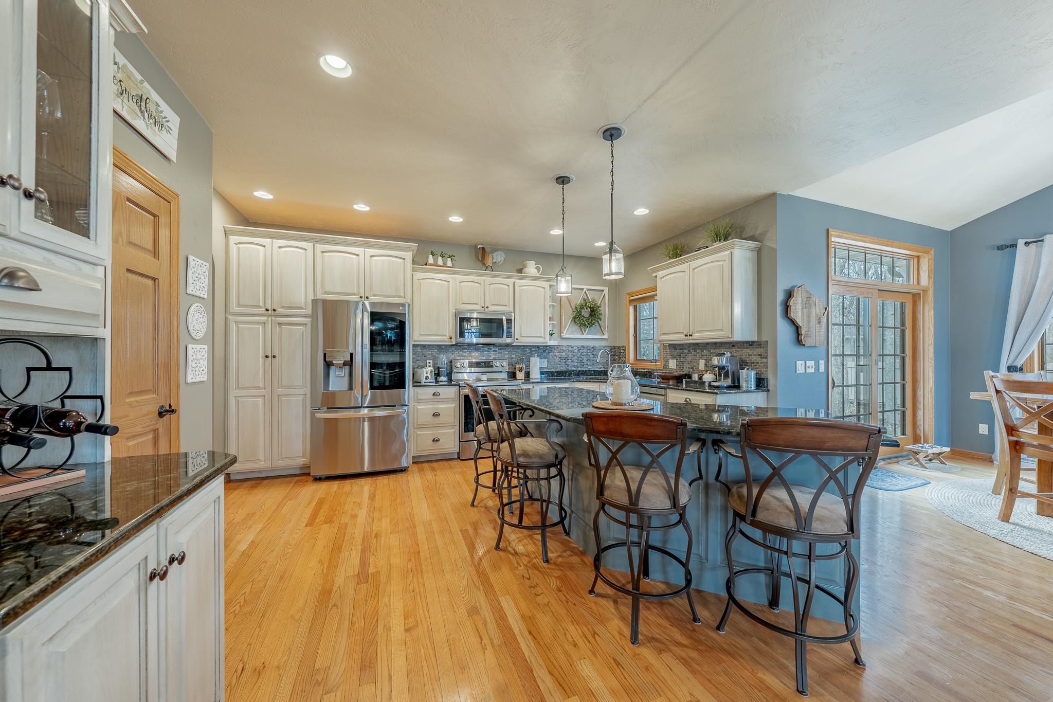 2230 East Elmview Drive Appleton, WI 54915 - Photo 12 of 59