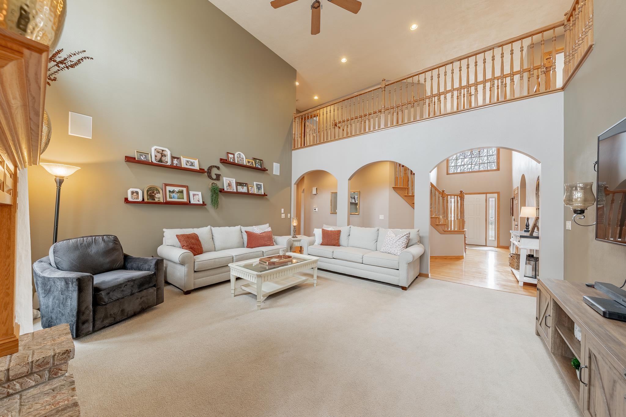 2230 East Elmview Drive Appleton, WI 54915 - Photo 7 of 59