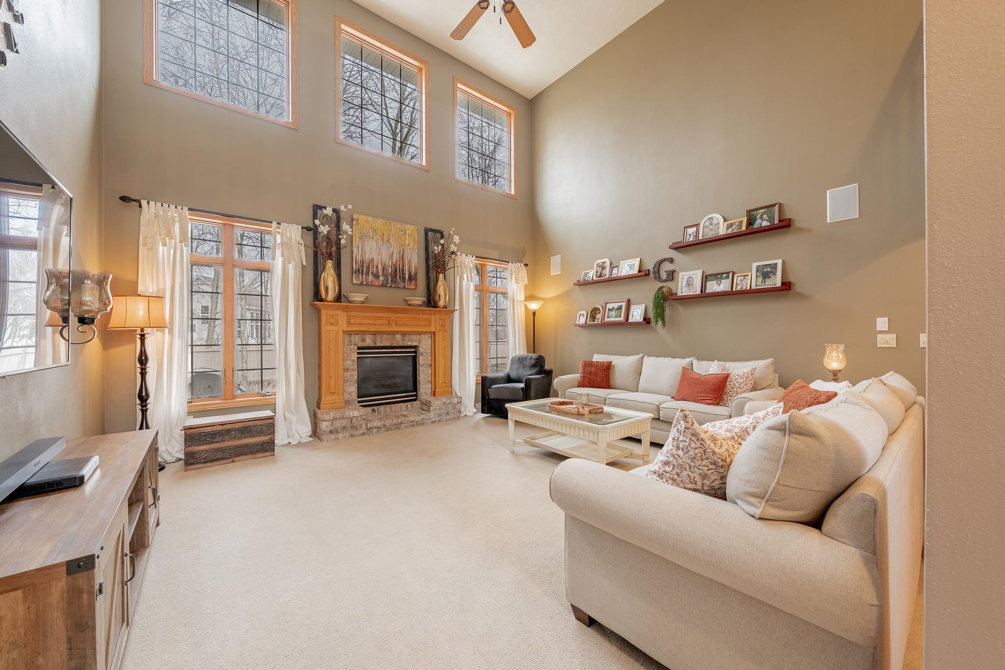 2230 East Elmview Drive Appleton, WI 54915 - Photo 10 of 59